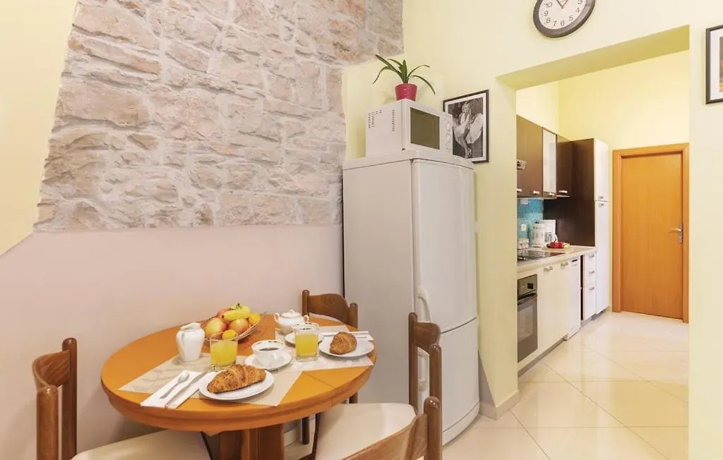Apartment Lubina Pula